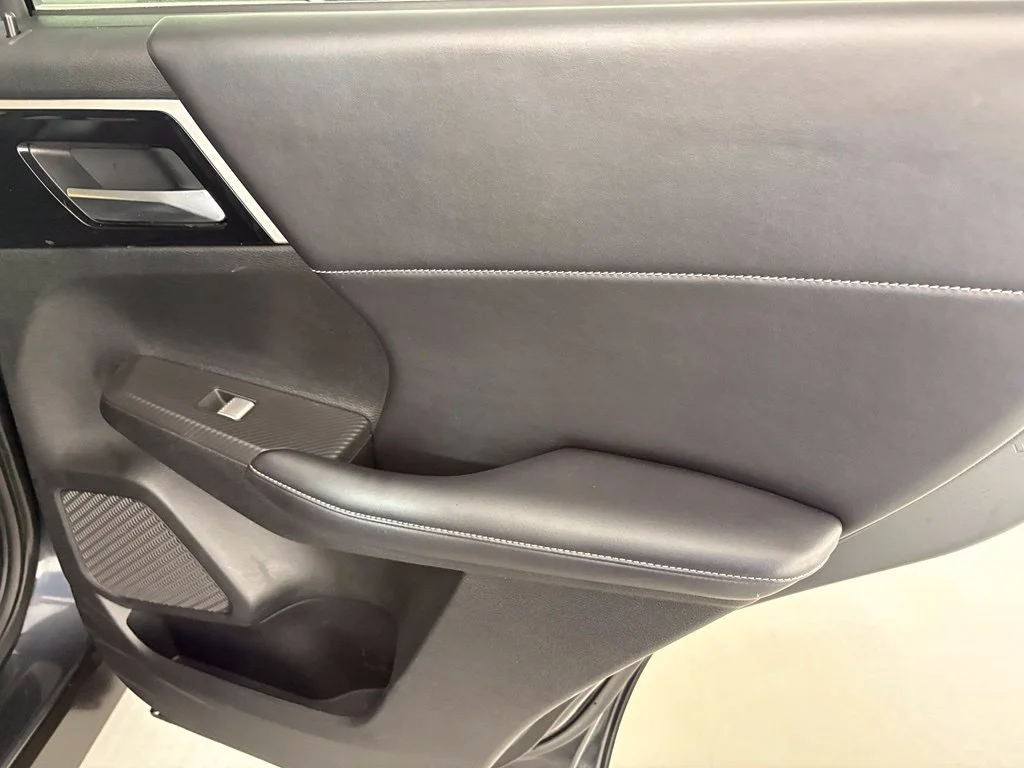 Used 2024 Gray Mitsubishi SE image 39