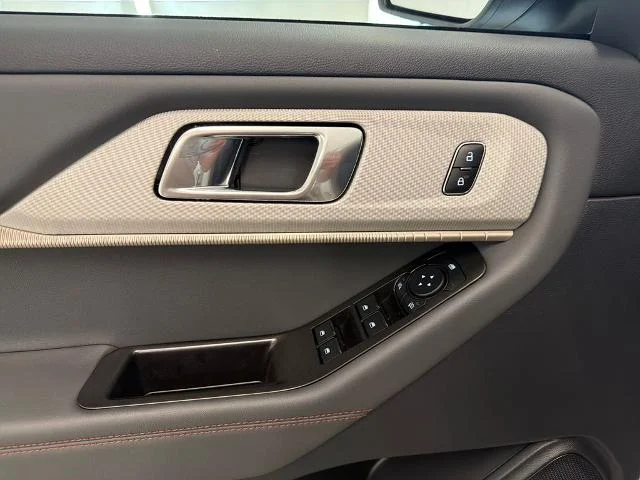 New 2027 Star White Metallic Tri-Coat Ford Active image 29
