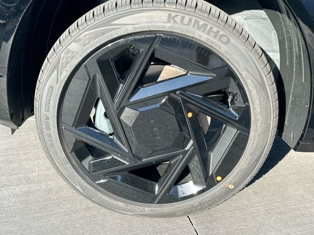 New 2027 Interstellar Gray Kia X-Line SX image 32
