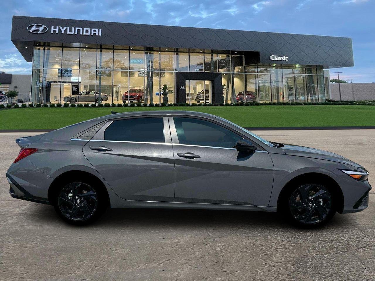 New 2026 Ecotronic Gray Pearl Hyundai SEL Sport Premium image 9