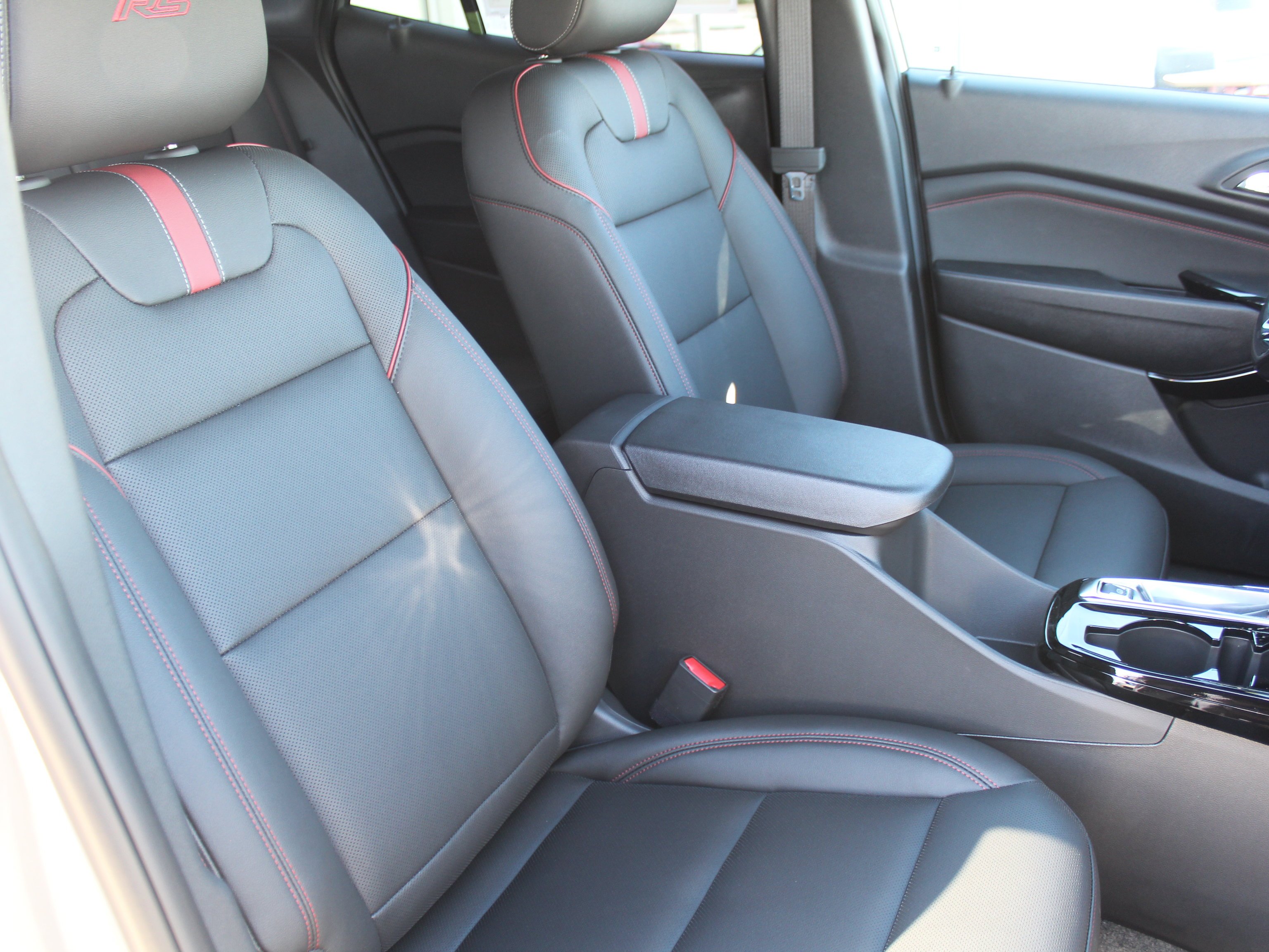 2026 Chevrolet Trax RS - Photo 18