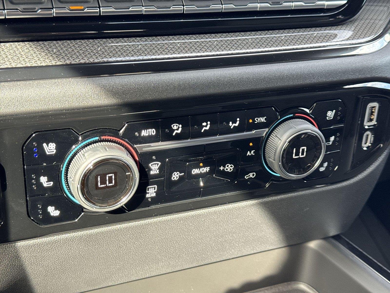2026 Chevrolet Silverado 2500 HD ZR2 - Photo 21