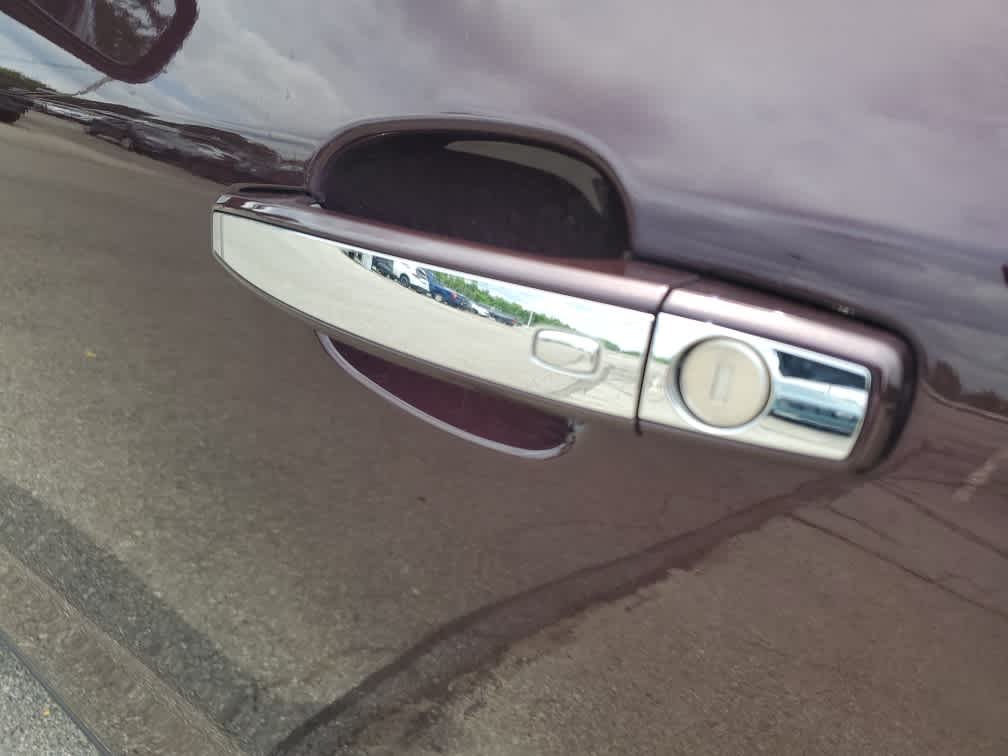 Used 2018 Black Cherry Metallic Buick Sport Touring image 4