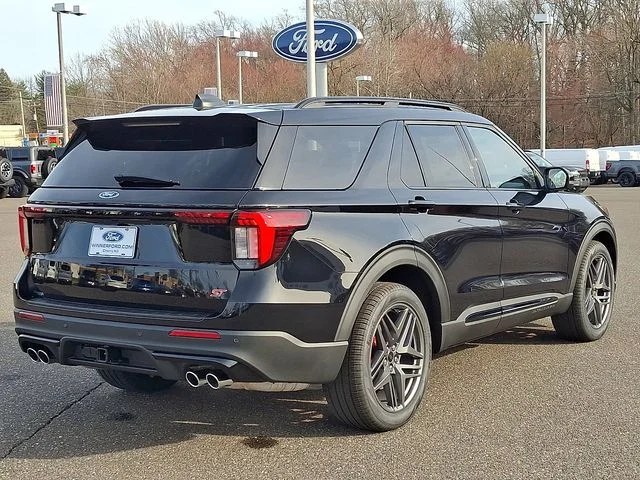New 2026 Agate Black Metallic Ford ST image 4