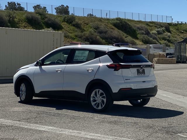2027 Chevrolet Bolt LT - Photo 15