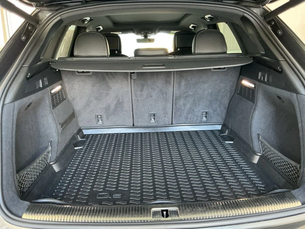 2020 Audi SQ5 Premium Plus - Photo 37