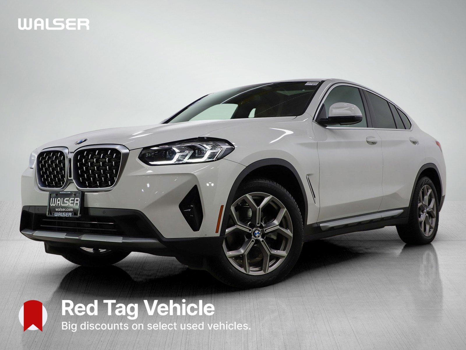 2022 BMW X4 xDrive30i's photo