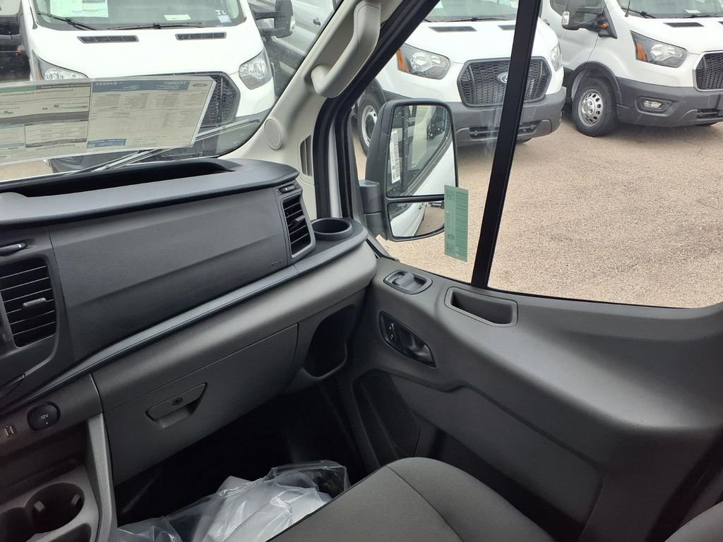New 2026 Oxford White Ford Cargo Van image 19