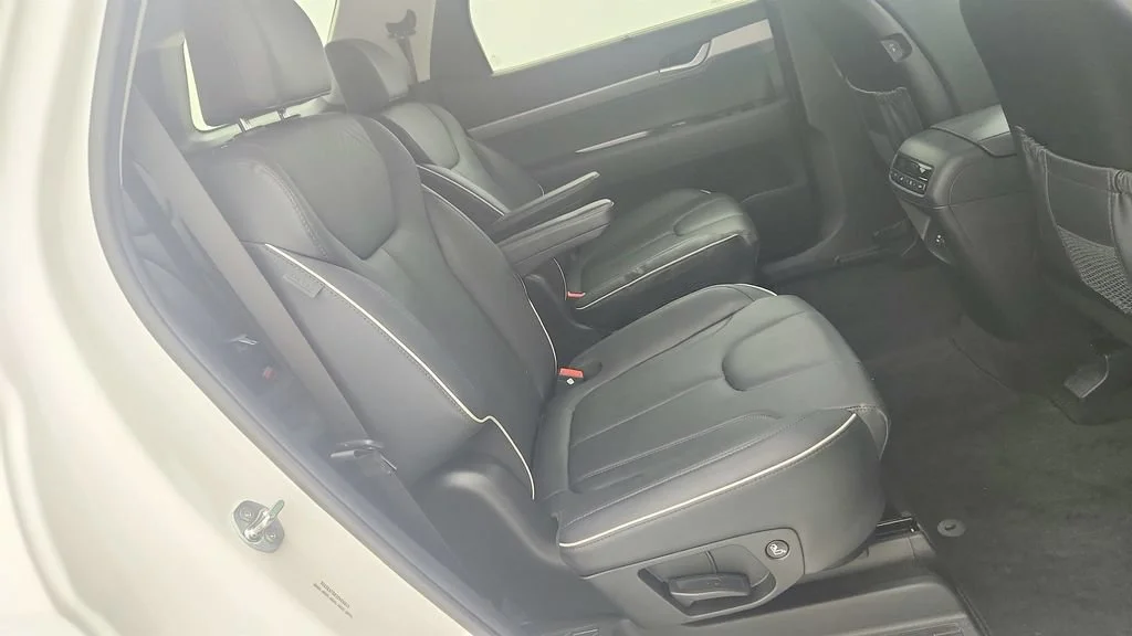 Used 2025 White Hyundai XRT image 34