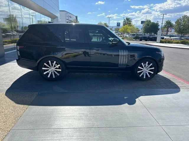 Used 2019 Black Land Rover SVAutobiography image 4
