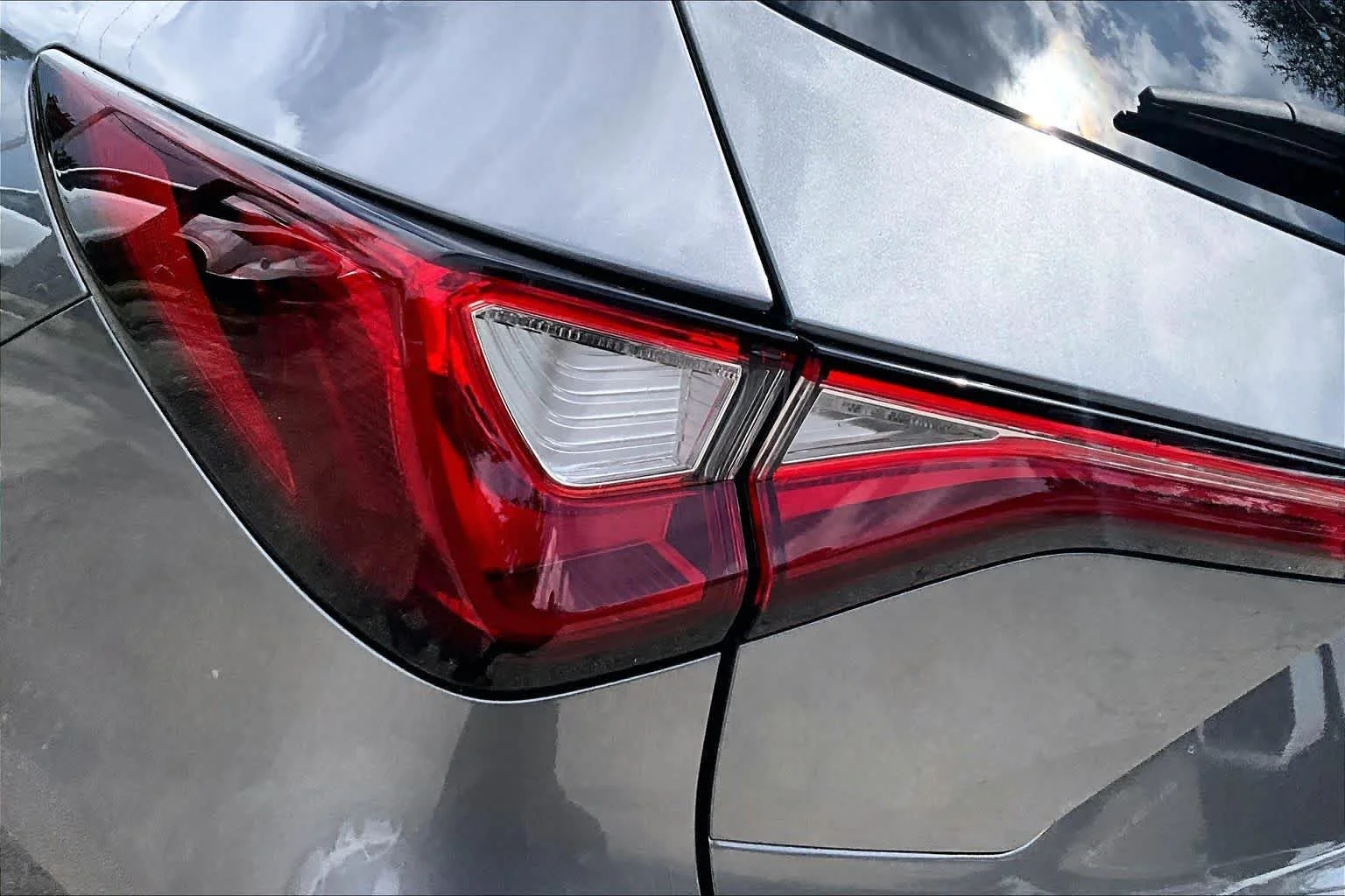 Used 2023 Liquid Carbon Metallic Acura w/Technology Package image 29
