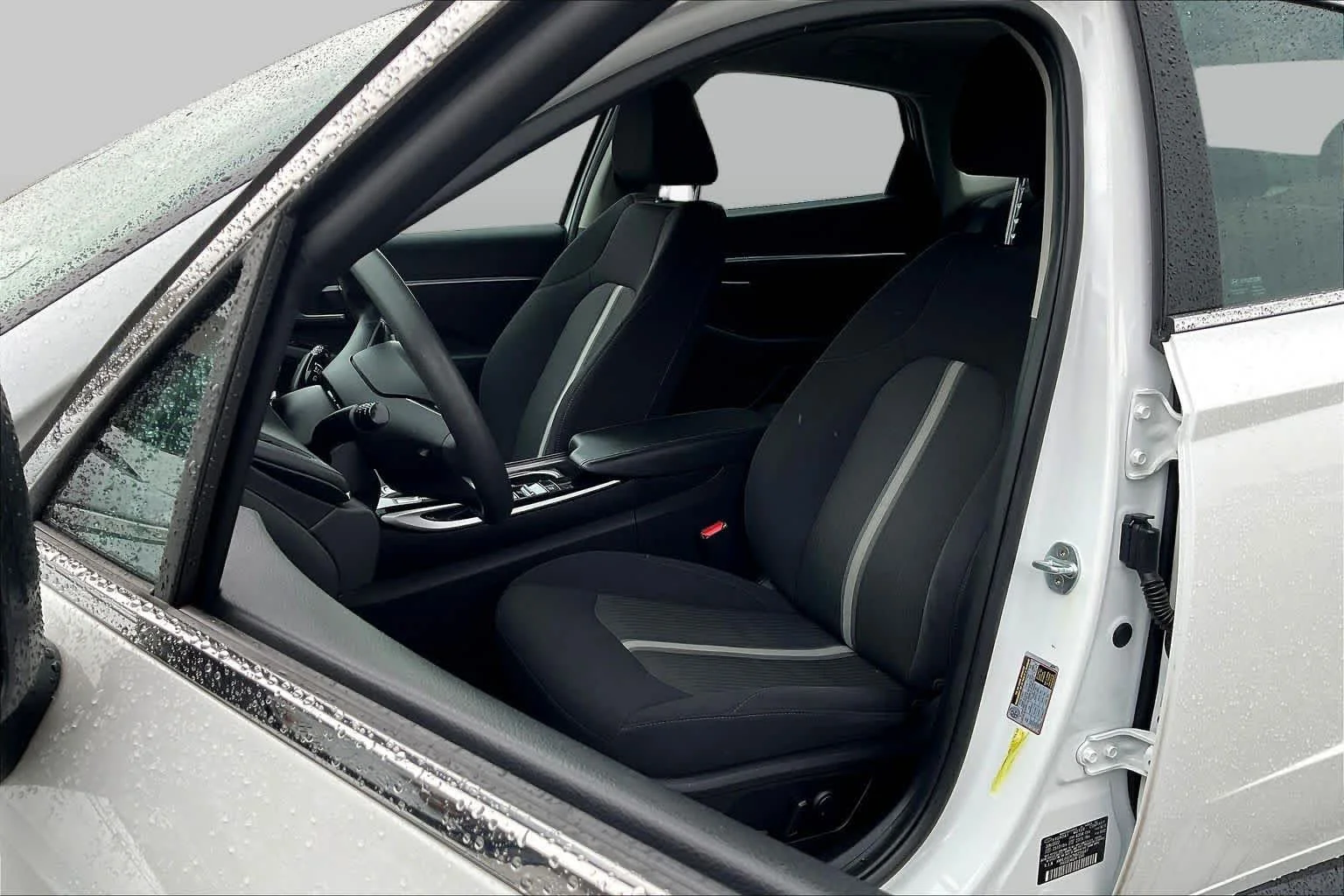 Used 2022 Quartz White Hyundai SEL image 8