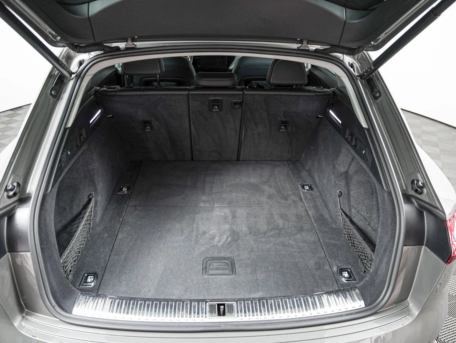 Used 2024 Chronos Gray Audi Premium Plus image 8