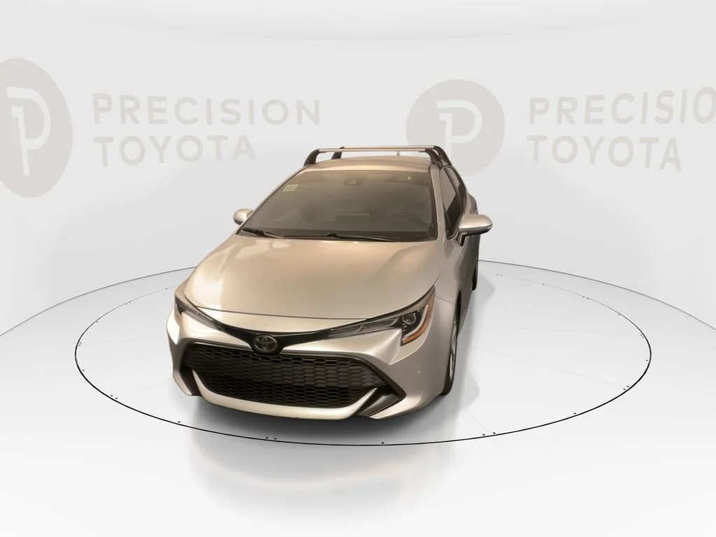 Used 2019 Classic Silver Metallic Toyota SE image 7