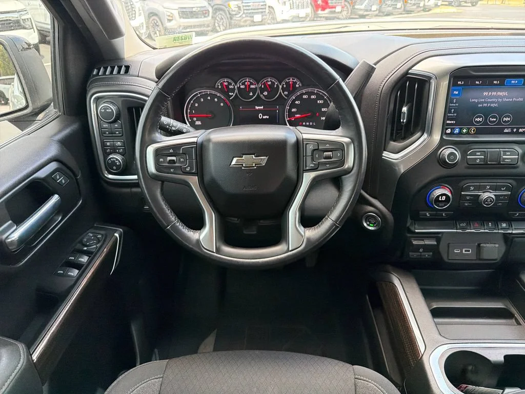 2021 Chevrolet Silverado 1500 RST - Photo 15