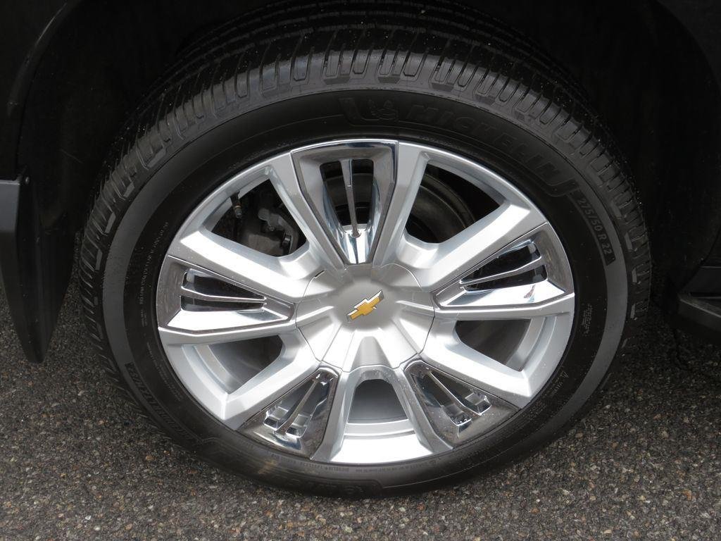 Used 2021 Black Chevrolet High Country image 17