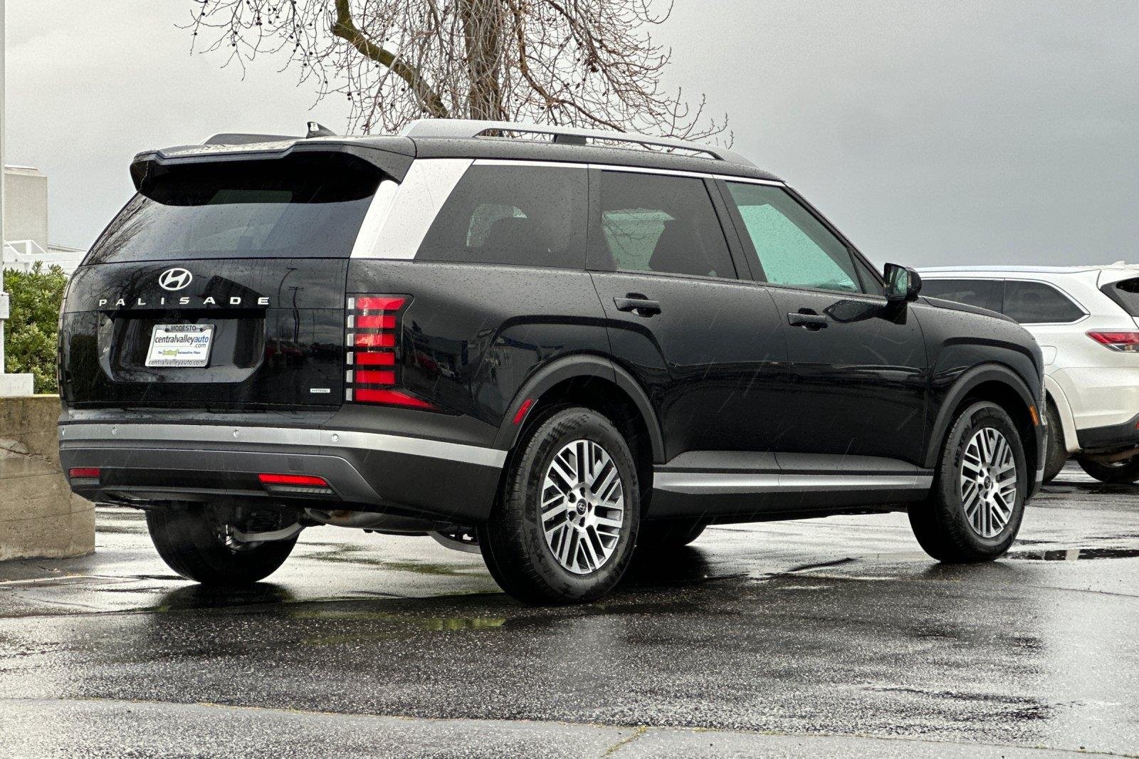 New 2026 Abyss Black Pearl Hyundai SEL AWD image 33