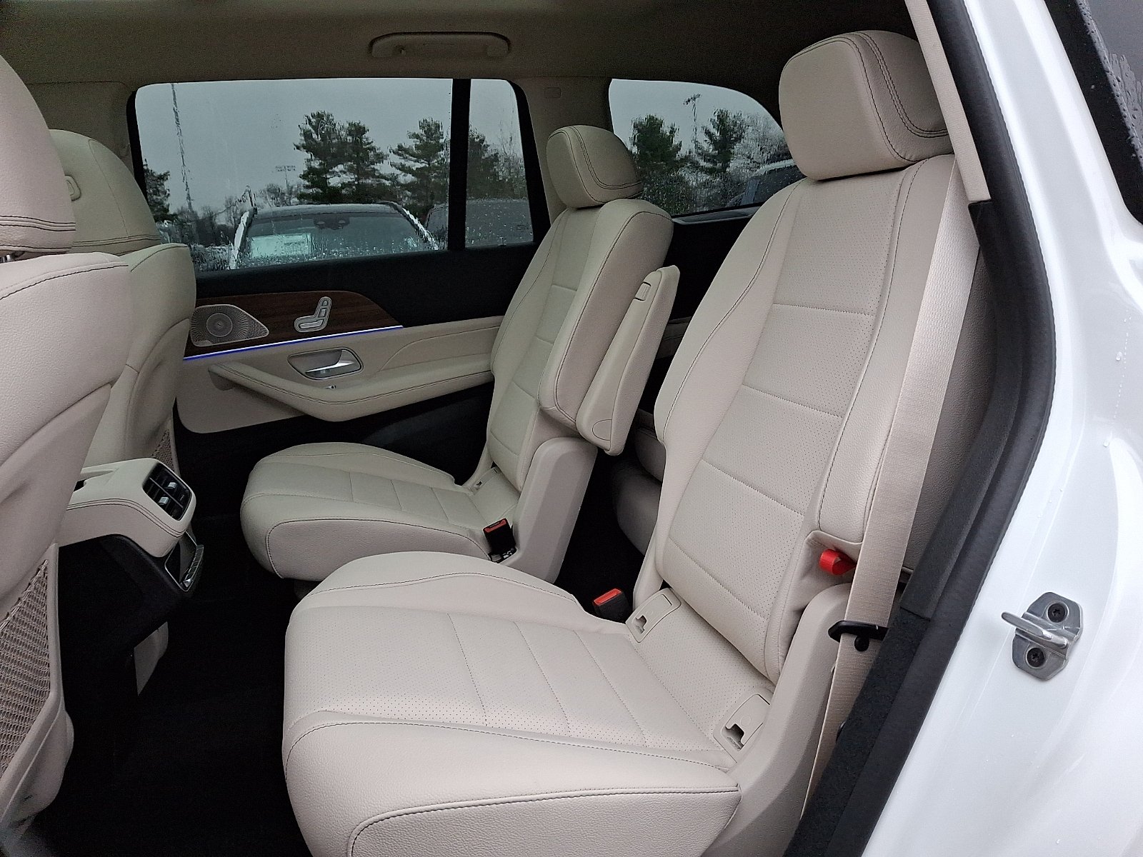 New 2026 Polar White Mercedes-Benz GLS 450 image 8
