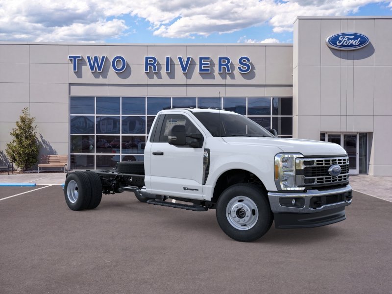 2026 Ford F-350 Super Duty Chassis Cab XL - Photo 7