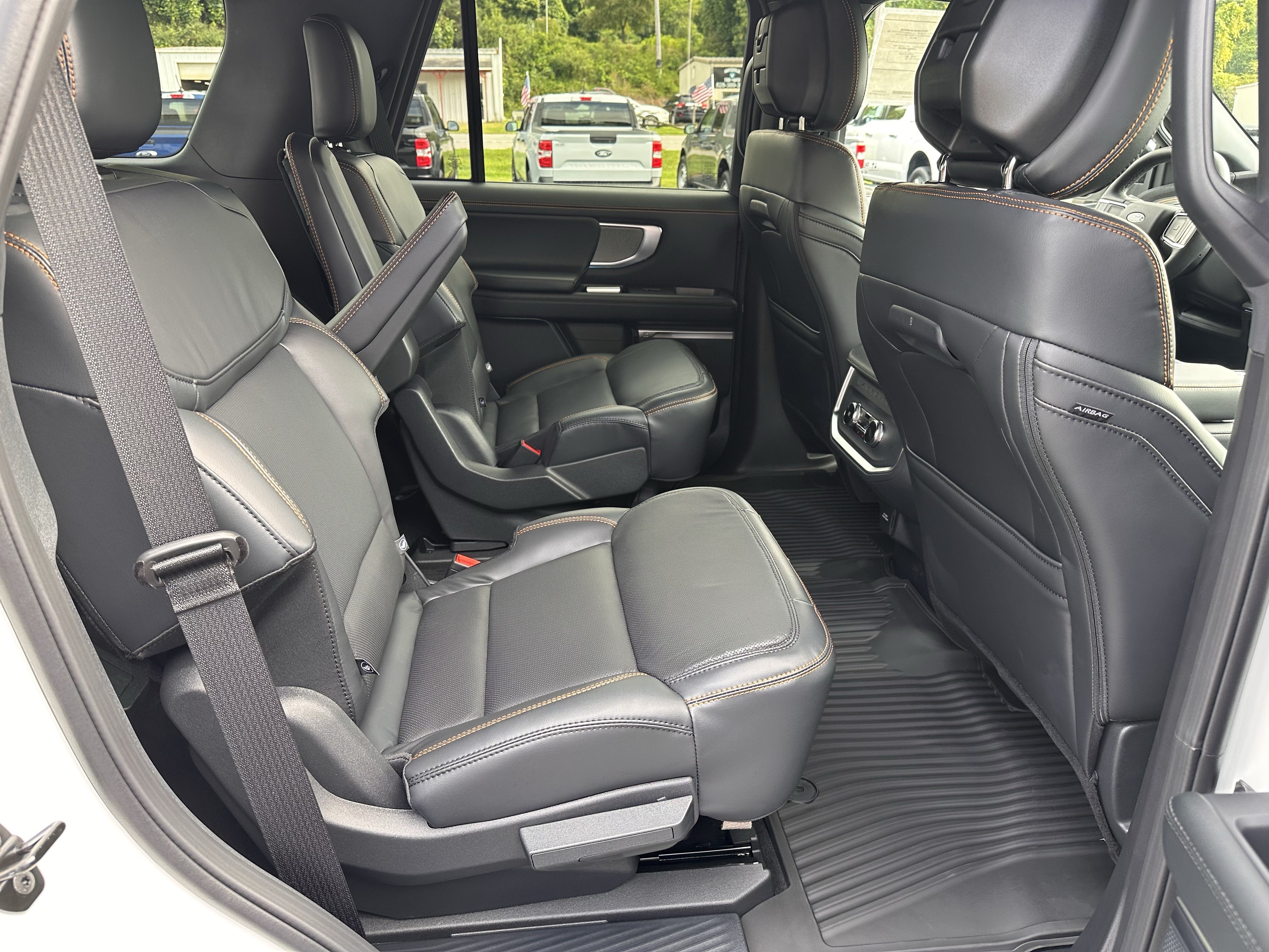 New 2027 Star White Metallic Tri-Coat Ford Tremor® image 16