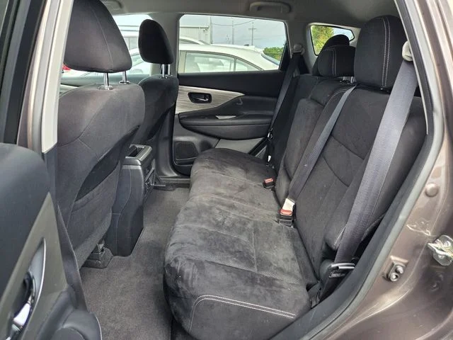Used 2017 Brown Nissan S image 7