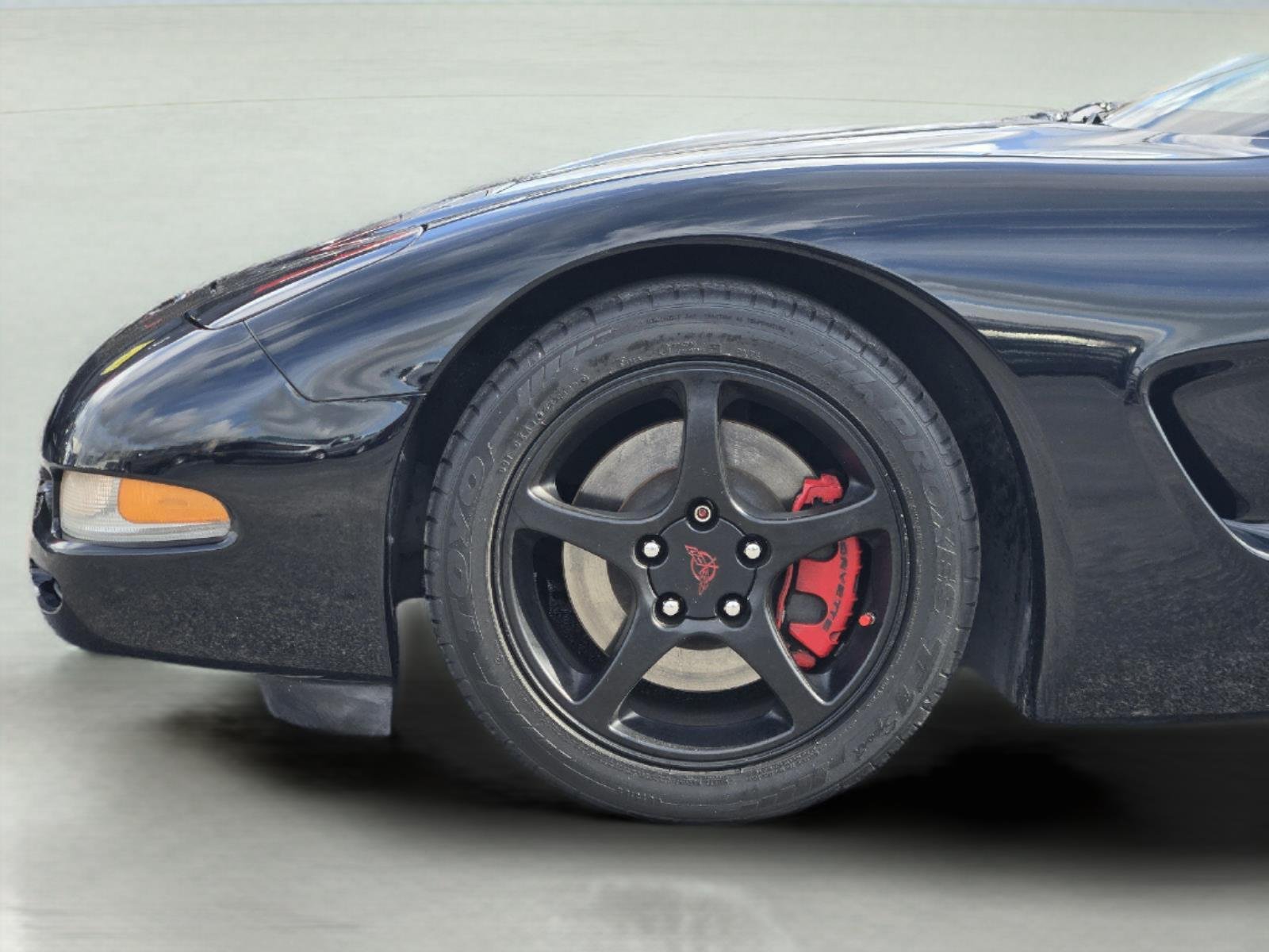Used 2004 Black Chevrolet  image 9
