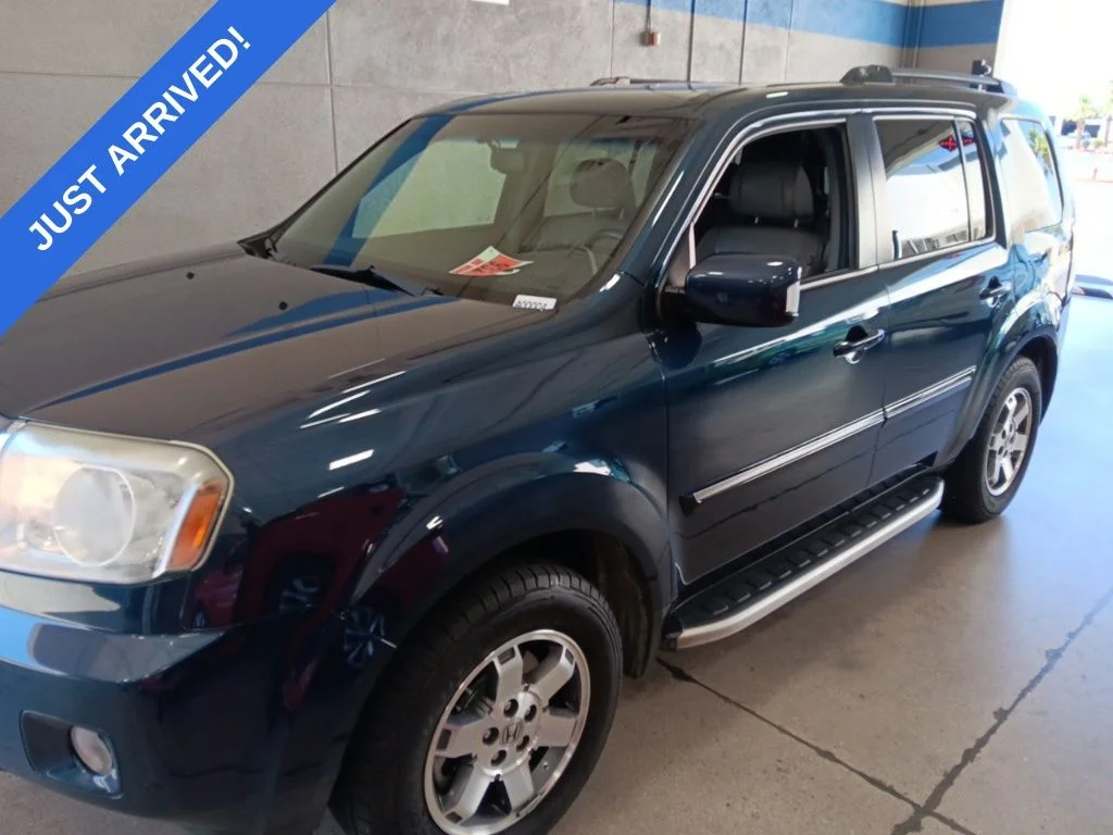 2011 Honda Pilot Touring w/ NAVI and RES's photo