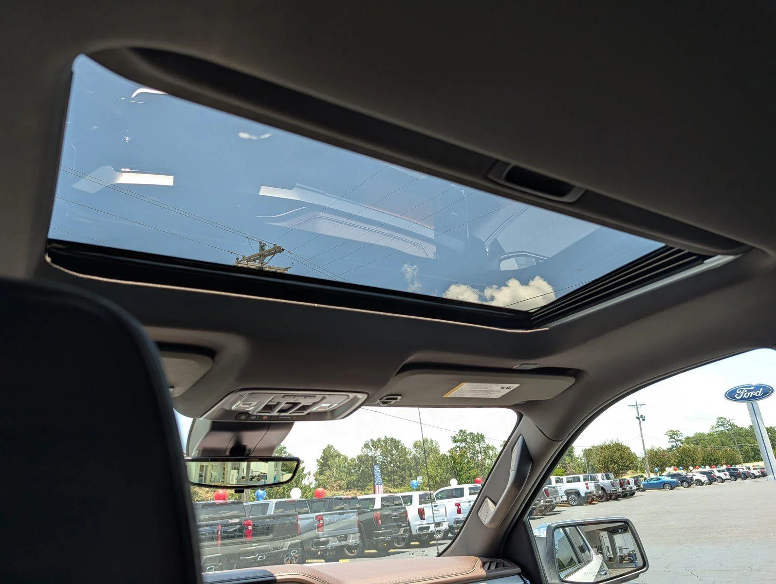 New 2026 Glacier White Tricoat GMC Denali image 32