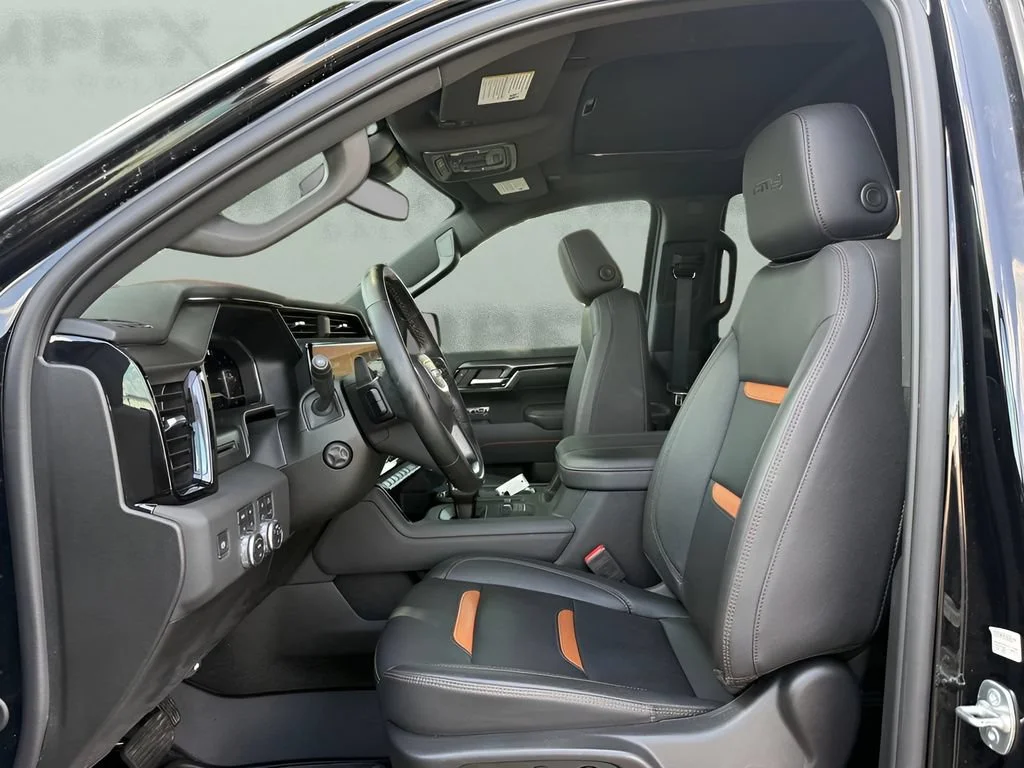 Used 2025 Onyx Black GMC AT4 image 11