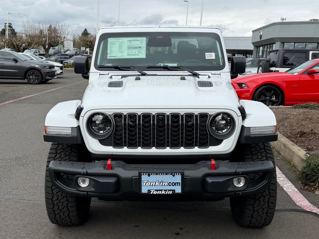 New 2026 Bright White Clear-Coat Exterior Paint Jeep Rubicon X image 3