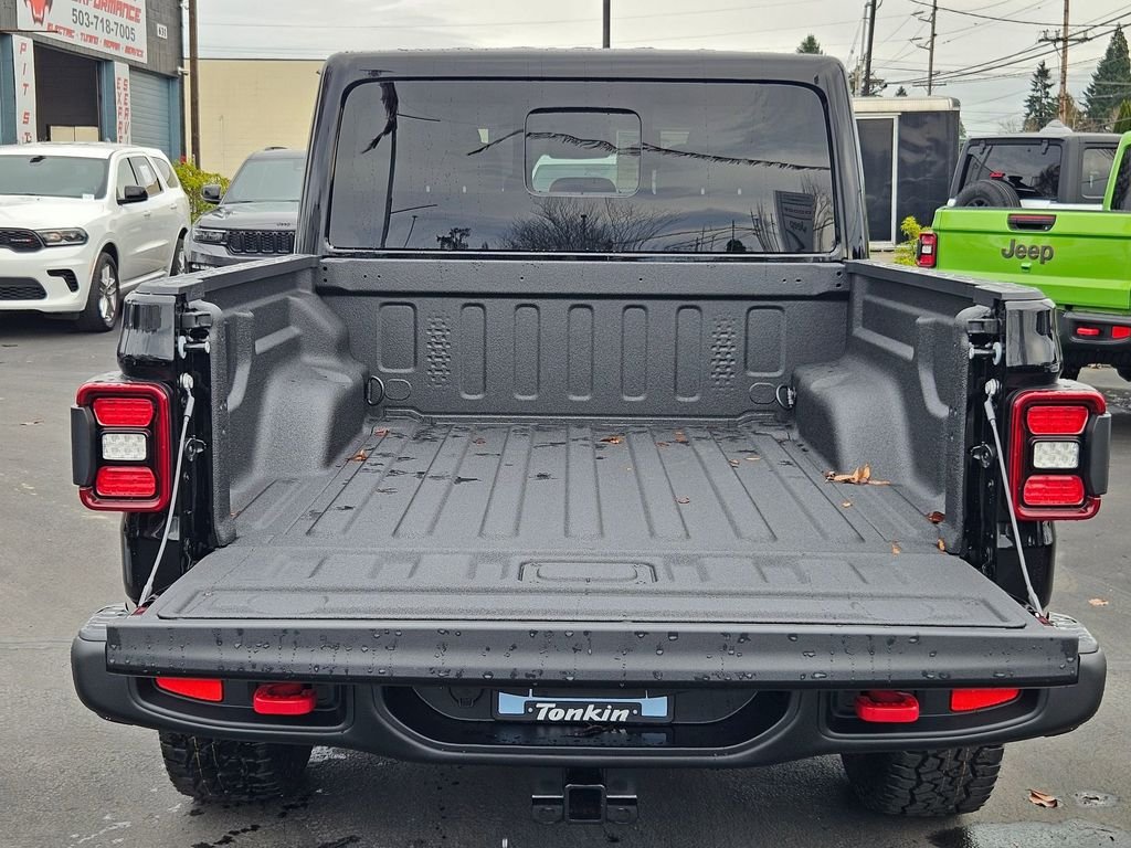 New 2026 Black Clear-Coat Exterior Paint Jeep Rubicon image 31