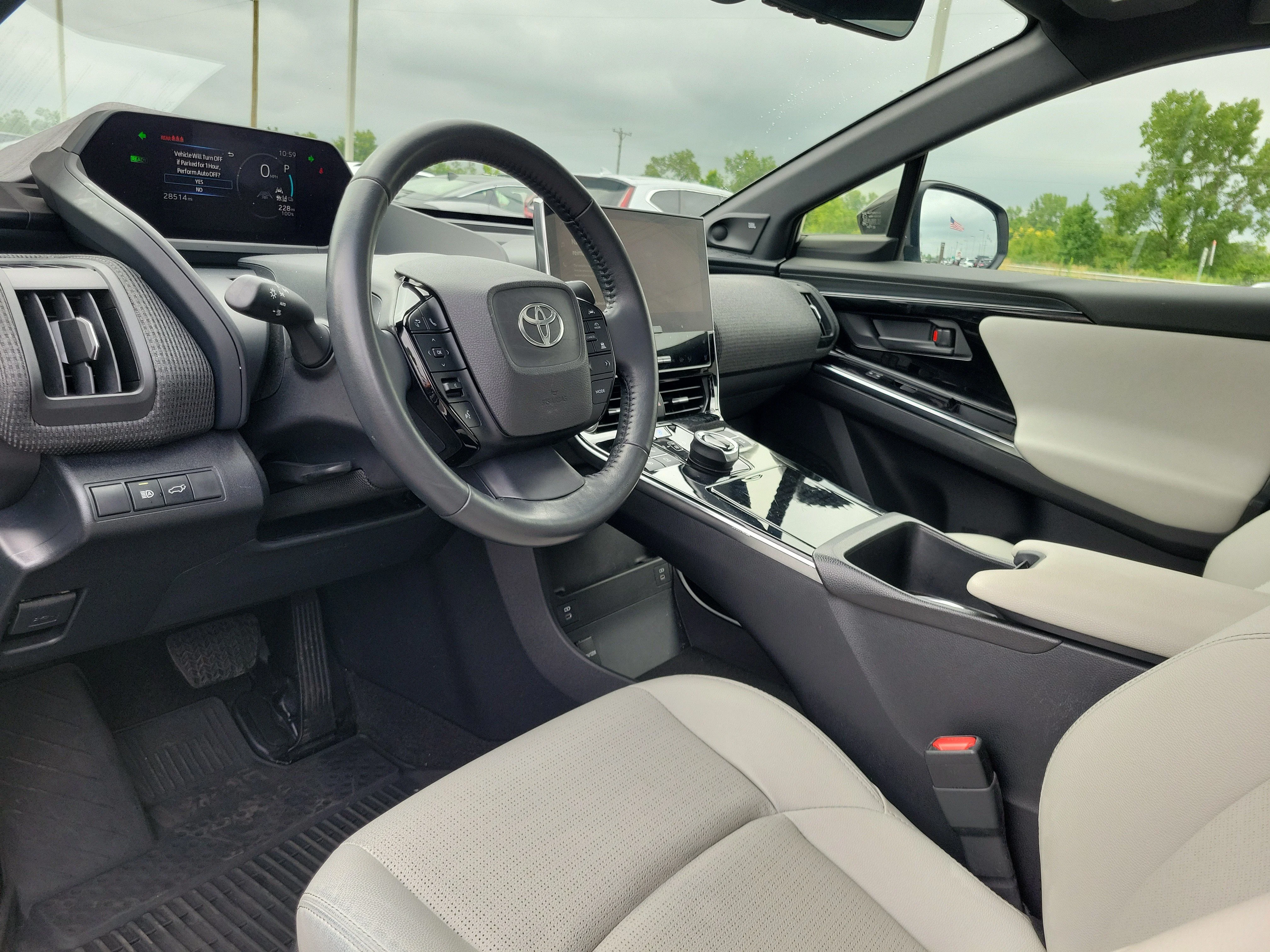 Certified Used 2023 WHITE Toyota Limited image 19