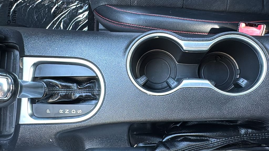 Used 2019 Silver Ford GT Premium image 16