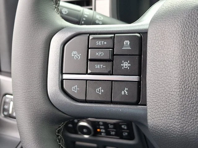 New 2026 Oxford White Ford Lariat image 13