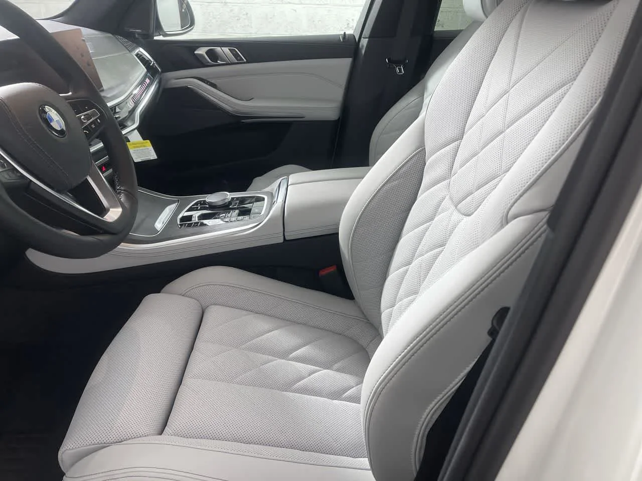 2025 BMW X5 40i - Photo 11