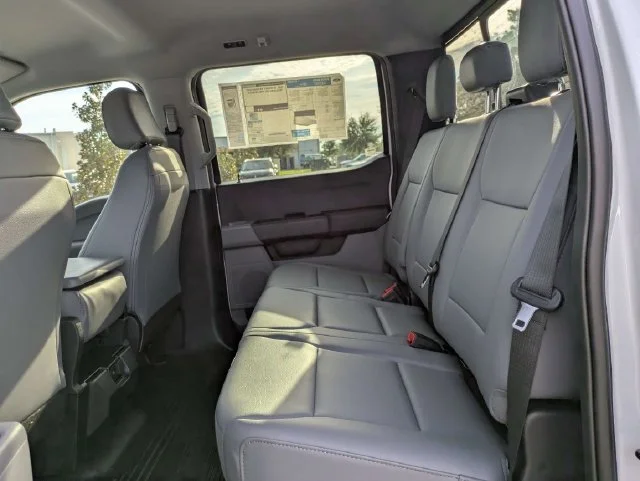 New 2027 Oxford White Ford F-350® XL image 13