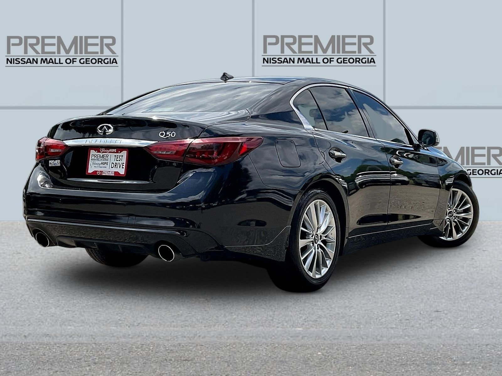 Used 2021 Black INFINITI 3.0t LUXE image 7