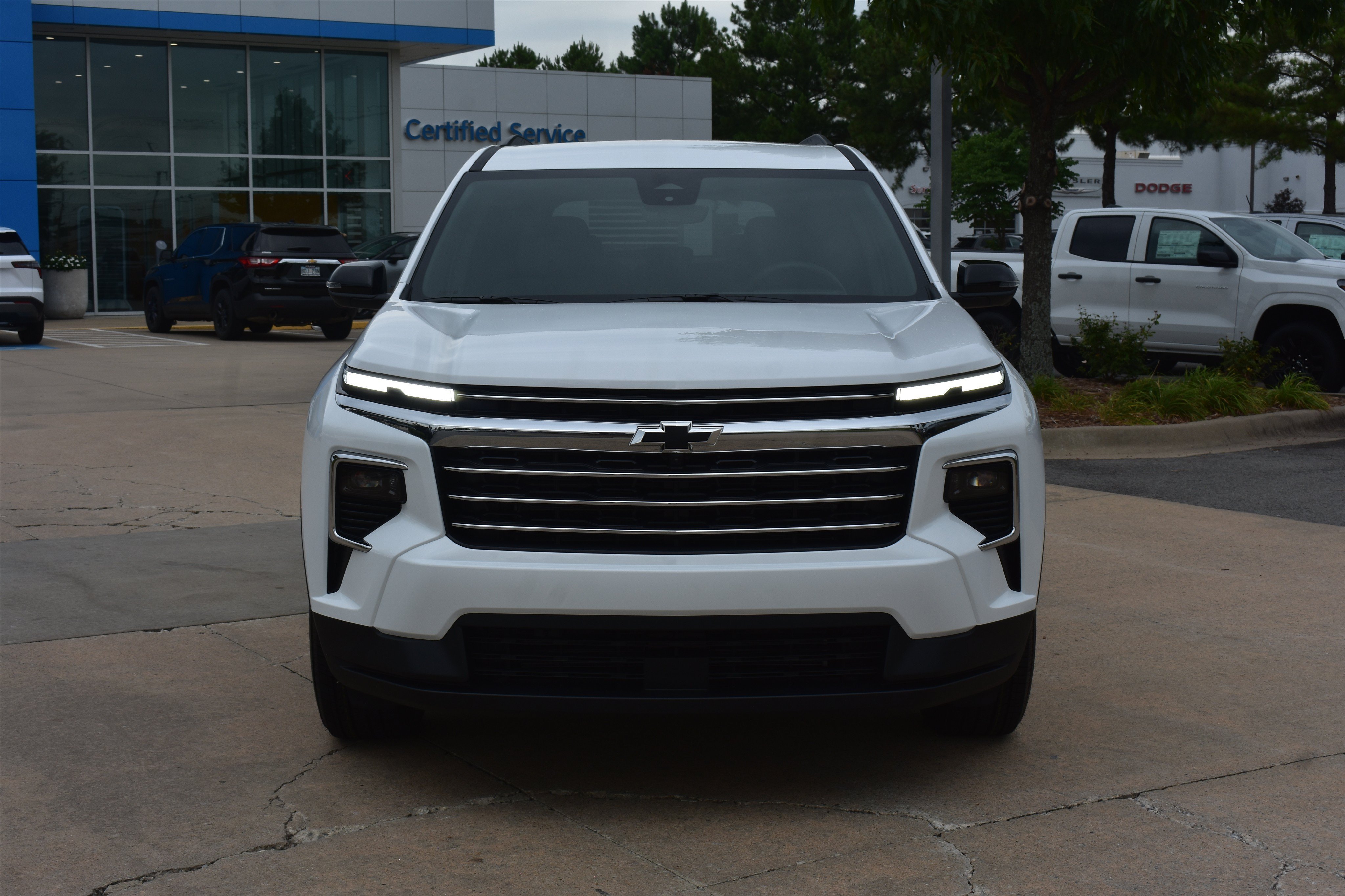2026 Chevrolet Traverse LT - Photo 2