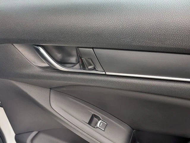 Used 2022  Honda Sport image 31