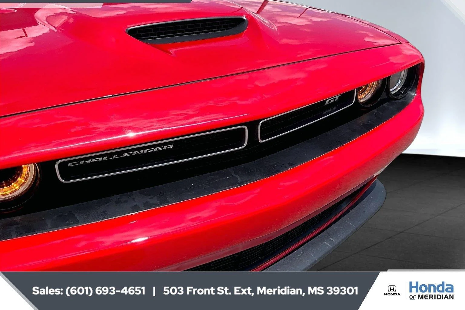 Used 2022 Torred Clearcoat Dodge GT image 21