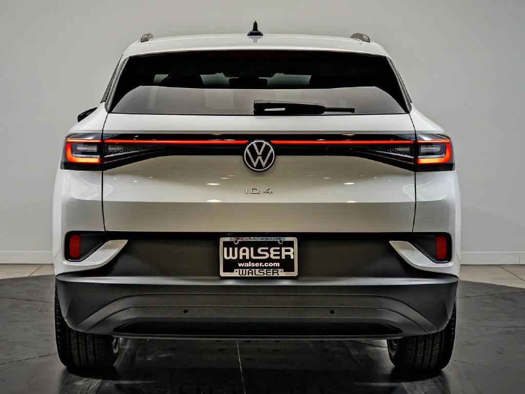 Used 2023 Pure White Volkswagen Standard image 7