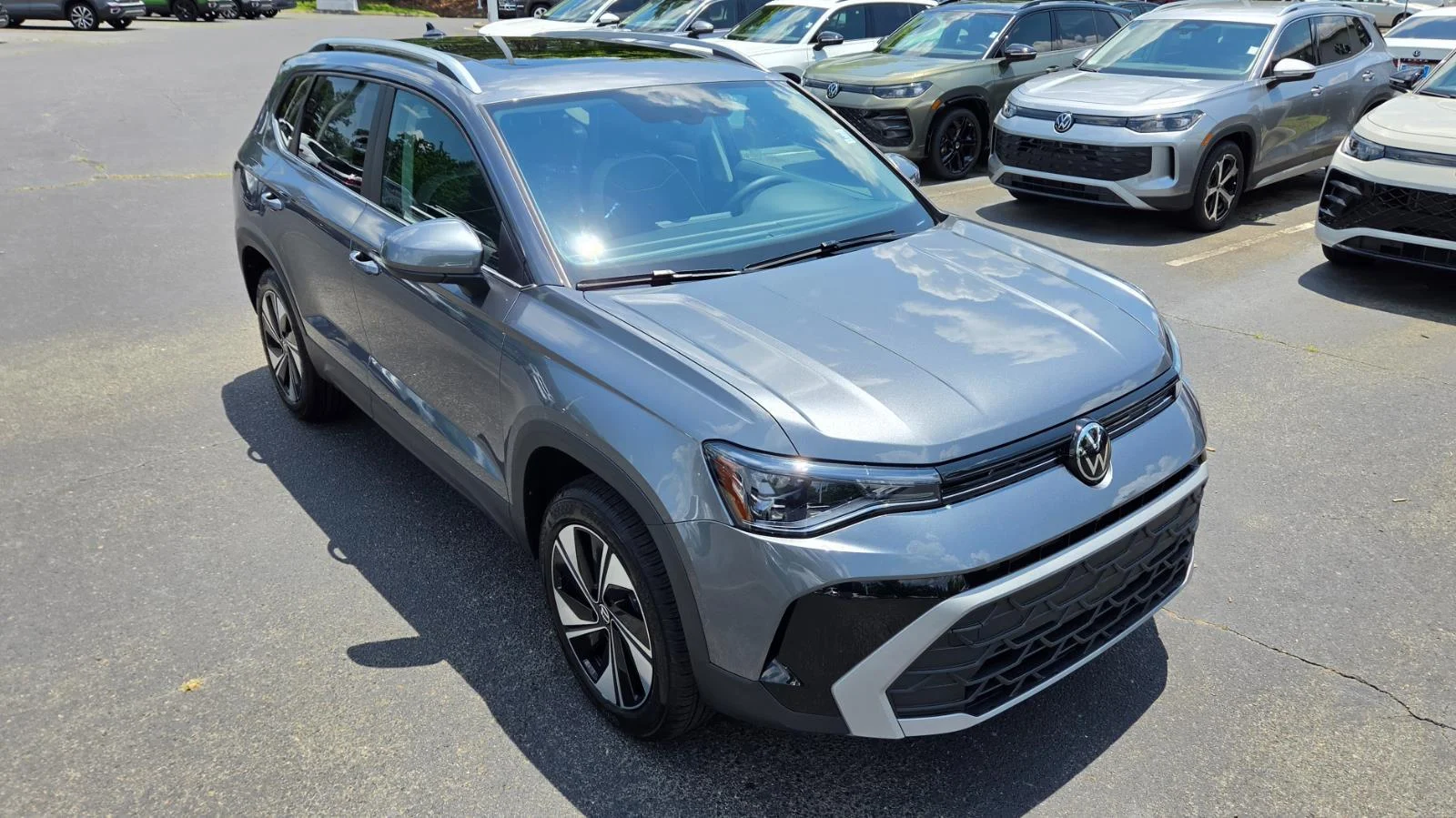 New 2026 GRAY Volkswagen SE image 7