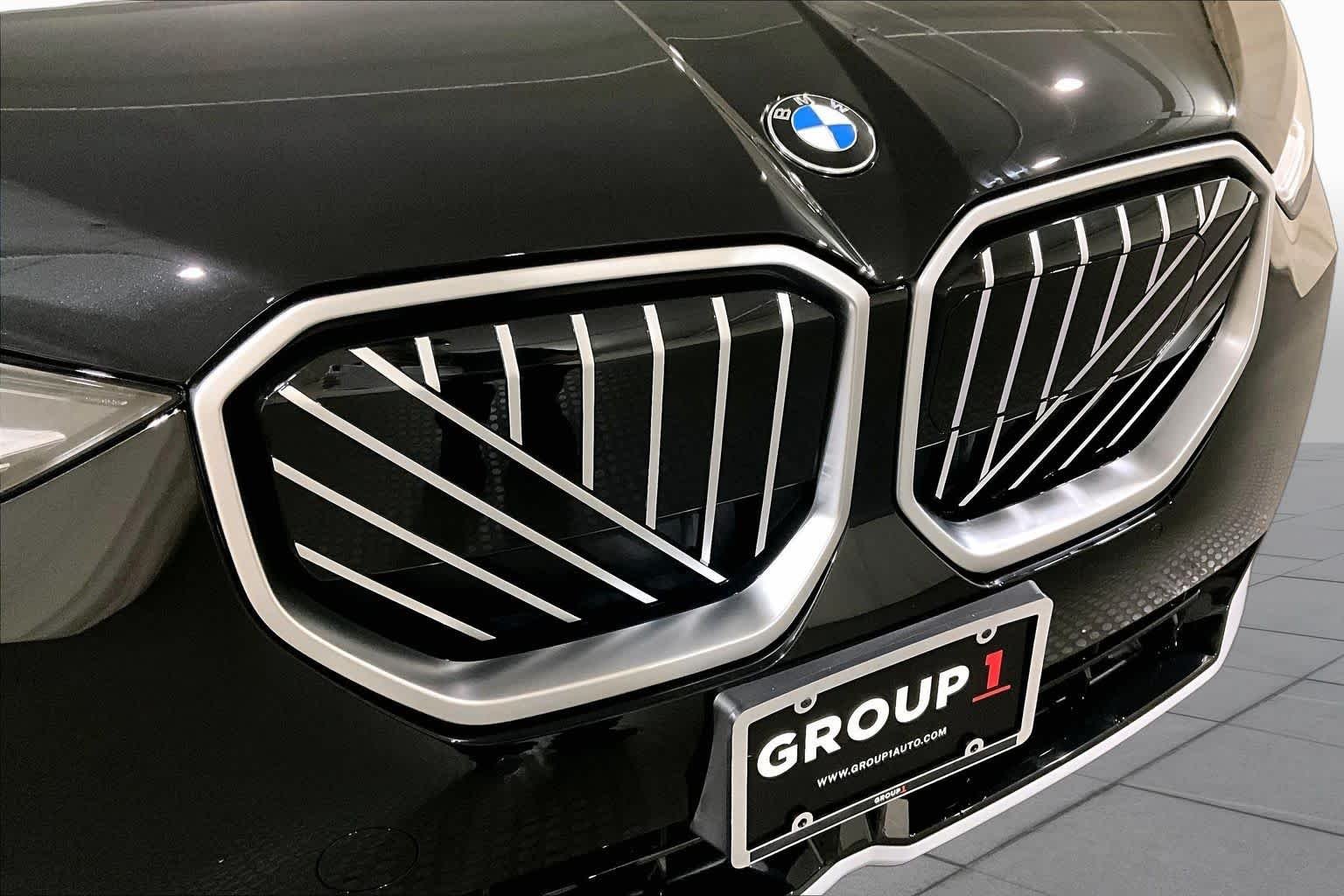 Used 2026 Black Sapphire Metallic BMW 30 xDrive image 31