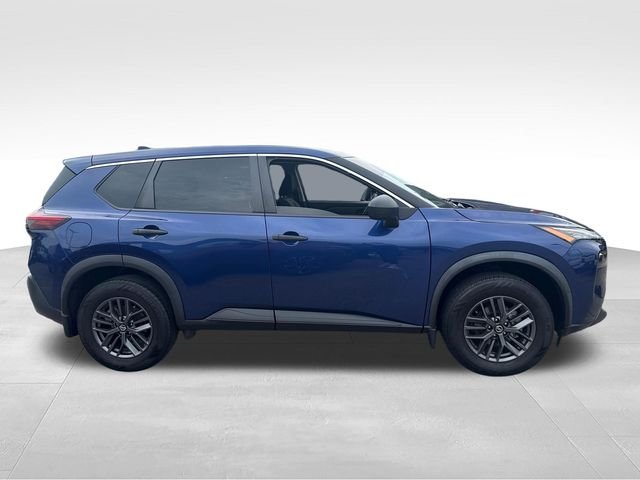 Used 2021 Blue Nissan S image 6