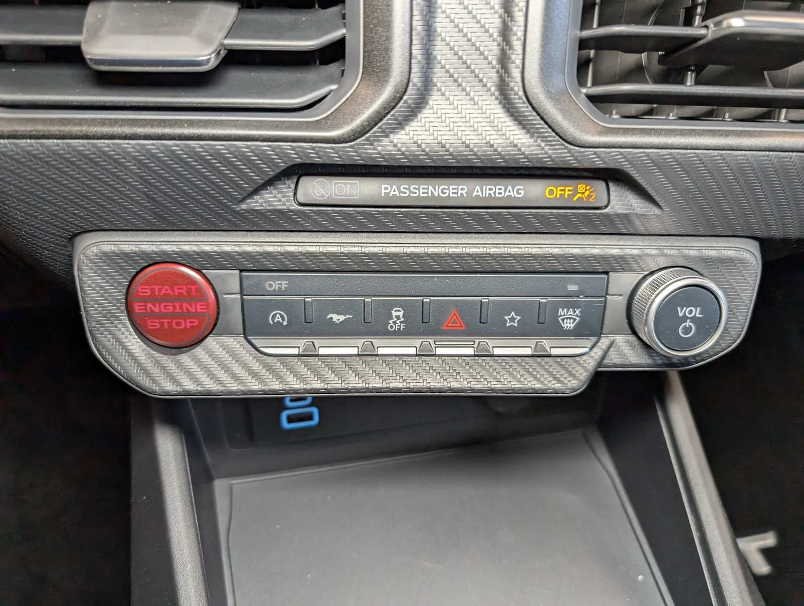 2025 Ford Mustang GT Fastback - Photo 24