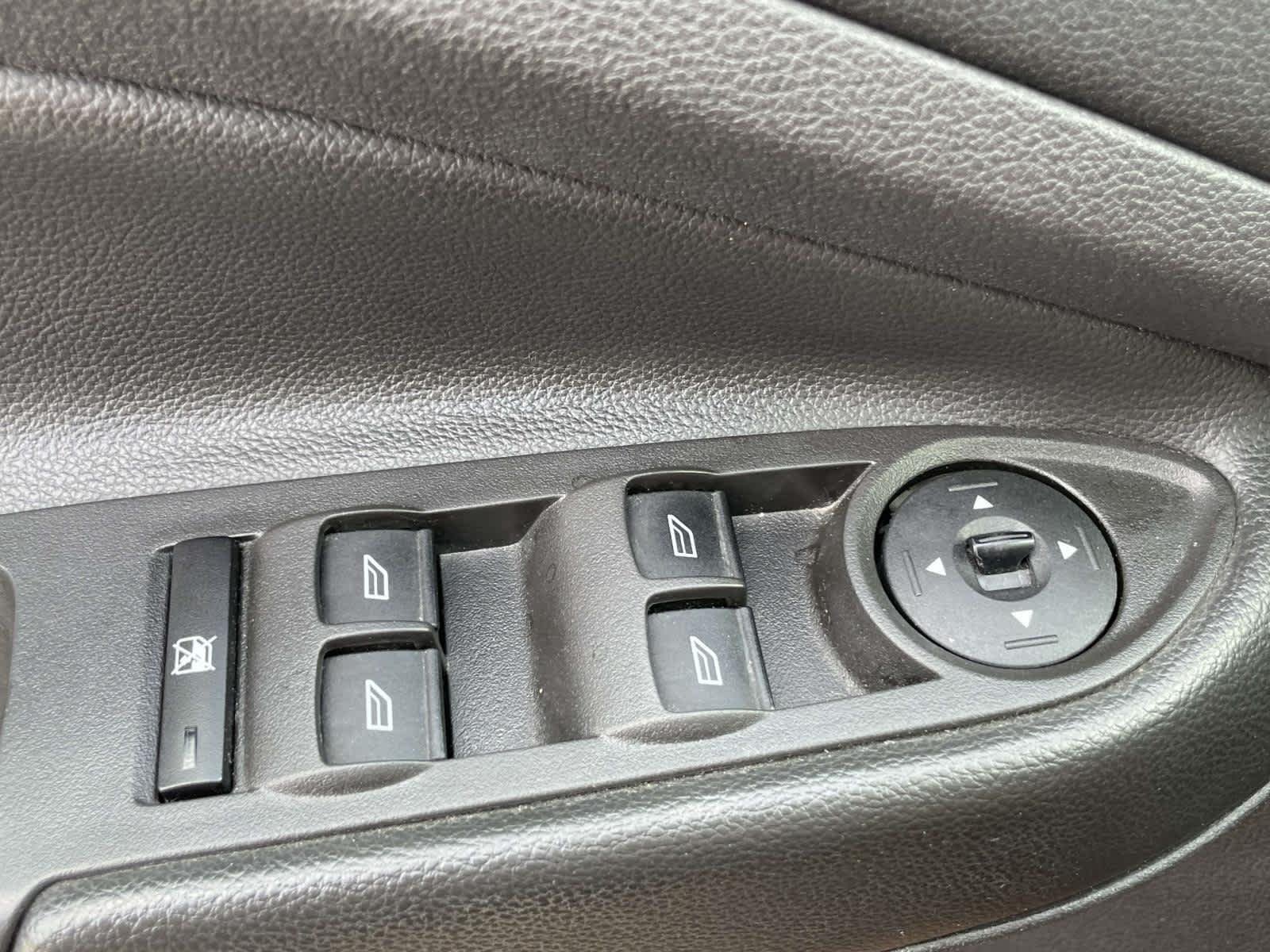 Used 2014 Sunset Metallic Ford SE image 28