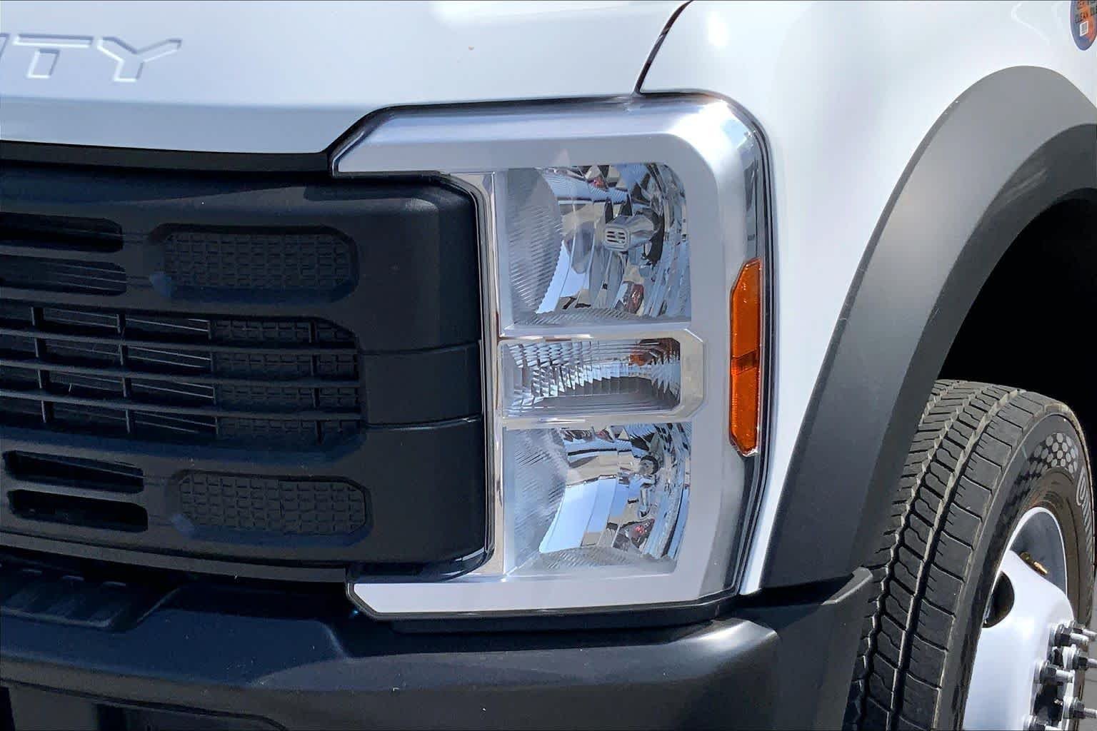 New 2026 Oxford White Ford F-550® XL image 10