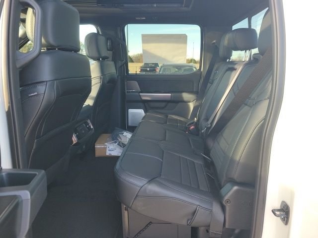 2026 Ford F-250 Super Duty Platinum - Photo 23