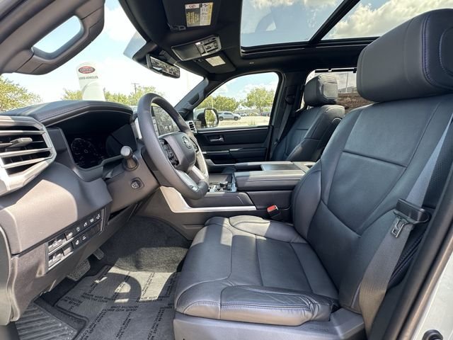 Certified Used 2025  Toyota Platinum image 26