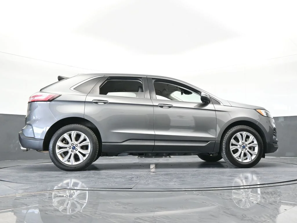 Used 2022 Gray Metallic Ford Titanium image 66
